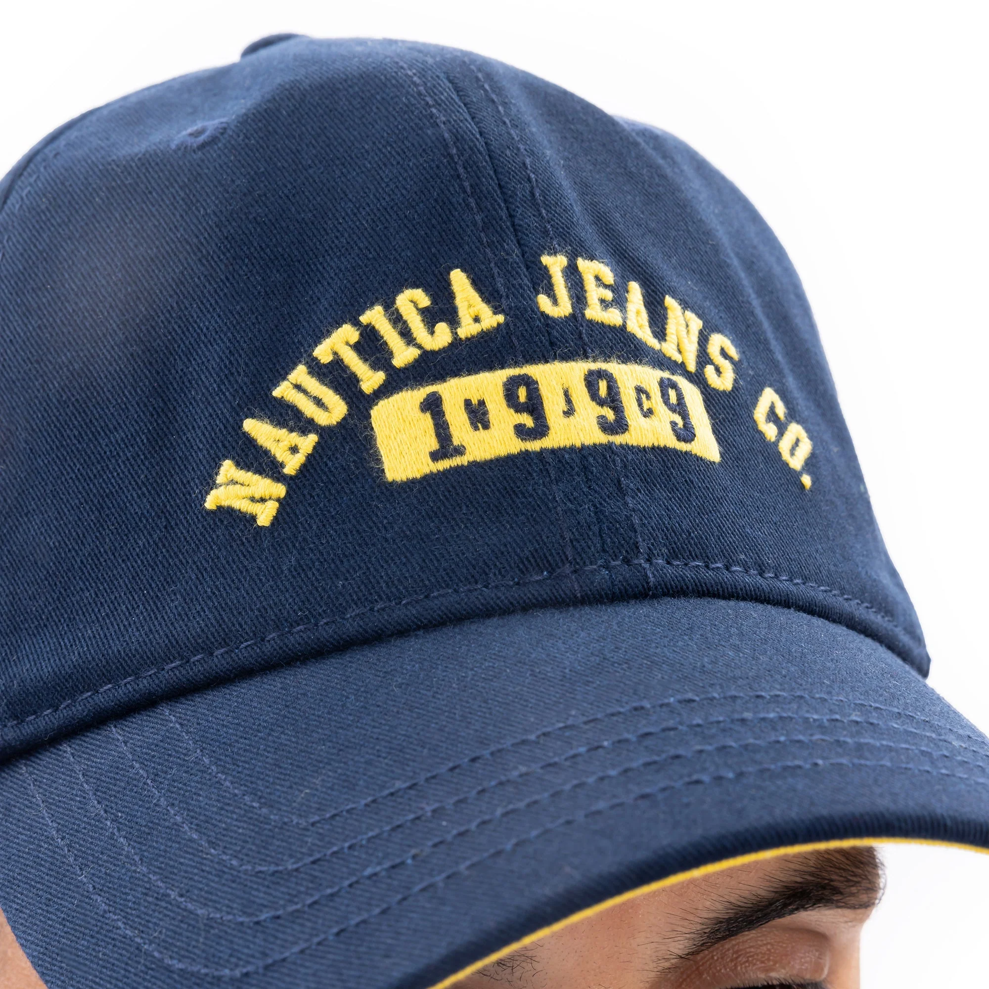 Gorra Clásica de Hombre - Image 8